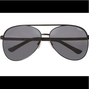 Quay Australia vivienne aviator sunglasses NWT